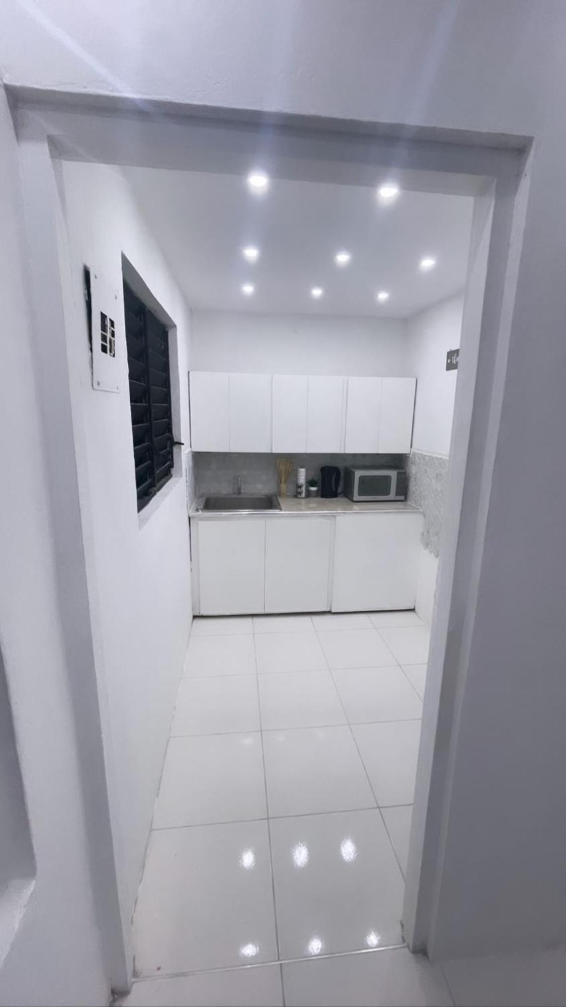 Queens Palace -Montego Bay Airport Suite Luaran gambar